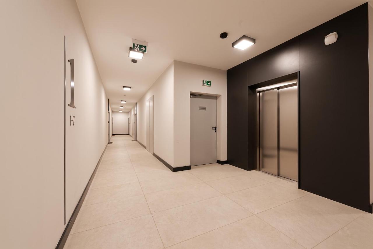Zentrum II Apartament Parking By Impero Posen Exterior foto